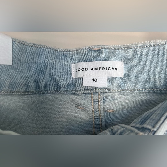 Good American Good Waist Crop Distressed Jeans - Picture 2 of 6